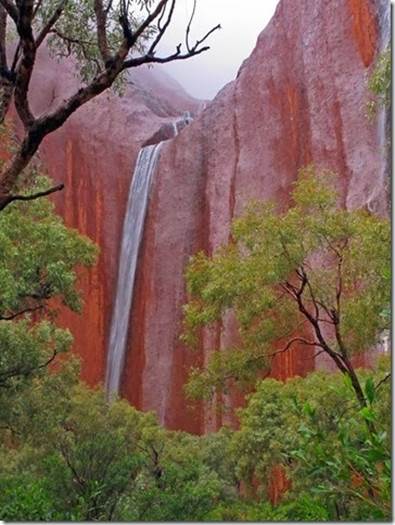 Uluru_Waterfalls_016[1]-704991